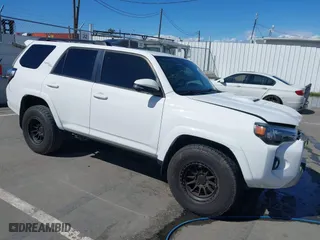 2019 Toyota 4Runner SR5 with VIN JTEBU5JR1K5730492, listed as a IAAI auction lot 41802657 with 60,952 mi miles. Bid and sale history available at carsss.com. Image 1.