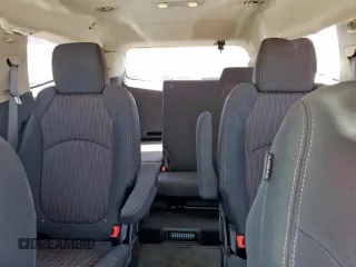 2015 Chevrolet Traverse LT z VIN 1GNKRHKD3FJ144343, wystawiony jako Copart lot #57354265 z przebiegiem 46 761 mil mil oraz Szkoda całkowita • Salvage title. Historia ofert i sprzedaży dostępna na DreamBid. Obrazek 10.
