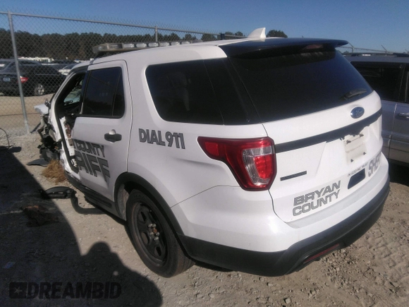 2017 Ford Police Interceptor Utility z VIN 1FM5K8AR8HGB08036, wystawiony jako IAAI lot #41015812 z przebiegiem 18 153 mil mil oraz . Historia ofert i sprzedaży dostępna na DreamBid. Obrazek 3.