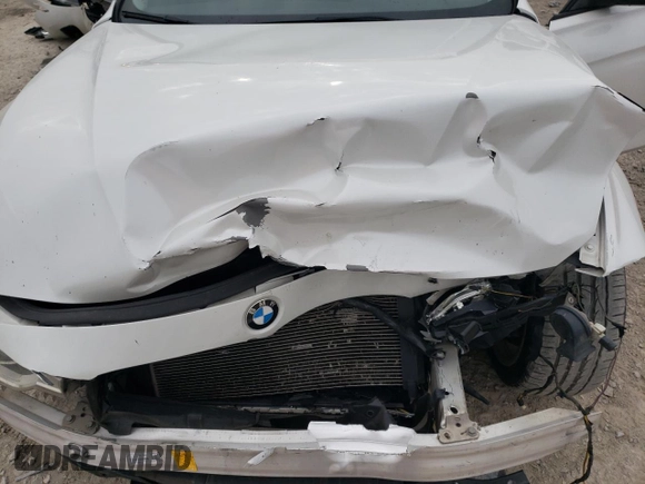 2018 BMW 3 Series 320i xDrive with VIN WBA8E5G53JNV02425, listed as a Copart auction lot 43974145 with 169,091 mi miles and Salvage Title. Bid and sale history available at carsss.com. Image 13.
