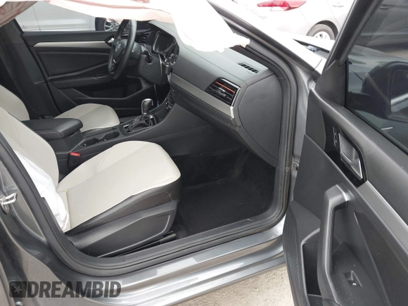 2019 Volkswagen Jetta S with VIN 3VWC57BU5KM021690, listed as a IAAI auction lot 42579055 with 117,292 mi miles and . Bid and sale history available at DreamBid. Image 5.