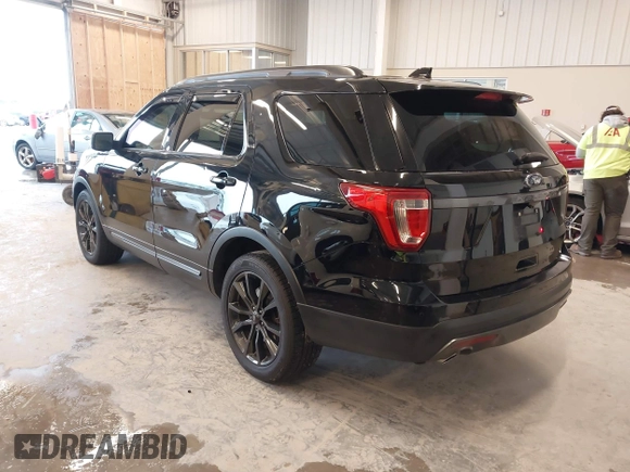 2017 Ford Explorer XLT с VIN 1FM5K7D85HGE08470, выставлен на аукционе IAAI как лот 41959710 с пробегом 68 077 миль миль и . История ставок и продаж доступна на DreamBid. Изображение 3.