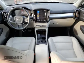 2019 Volvo XC40 Momentum with VIN YV4162UK6K2060492, listed as a Copart auction lot 69605803 with 73,391 mi miles. Bid and sale history available at carsss.com. Image 8.