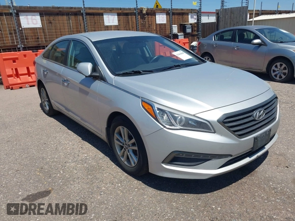 2015 Hyundai Sonata Eco z VIN 5NPE24AA1FH117063, wystawiony jako IAAI lot #42464600 z przebiegiem 252 798 mil mil oraz . Historia ofert i sprzedaży dostępna na DreamBid. Obrazek 1.