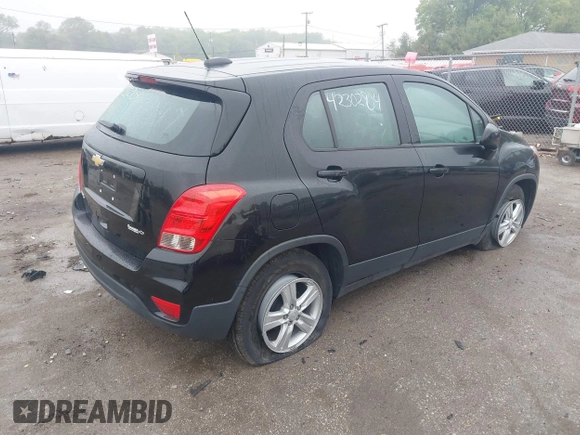 2020 Chevrolet Trax LS with VIN 3GNCJKSB8LL125797, listed as a IAAI auction lot 42302904 with 35,103 mi miles and . Bid and sale history available at DreamBid. Image 4.