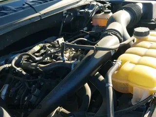 2019 Ford F-150 XLT z VIN 1FTEW1EP0KFD44783, wystawiony jako IAAI lot #43076572 z przebiegiem 90 588 mil mil oraz . Historia ofert i sprzedaży dostępna na DreamBid. Obrazek 19.