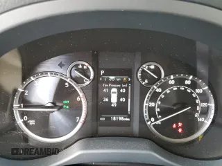 2023 Lexus GX 460 Premium with VIN JTJAM7BX3P5383132, listed as a Copart auction lot 57887005 with 18,198 mi miles and Salvage title. Bid and sale history available at DreamBid. Image 9.
