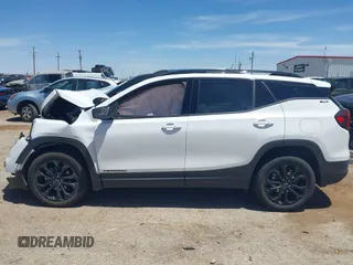 2022 GMC Terrain SLT z VIN 3GKALVEV0NL293247, wystawiony jako IAAI lot #42286019 z przebiegiem 35 801 mil mil oraz . Historia ofert i sprzedaży dostępna na DreamBid. Obrazek 14.
