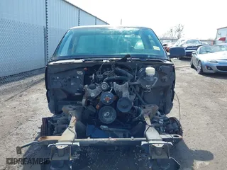2005 Chevrolet Silverado 1500 Work Truck with VIN 1GCEC14X95Z330927, listed as a IAAI auction lot 41565885 with 1 mi miles. Bid and sale history available at carsss.com. Image 12.