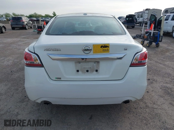 2015 Nissan Altima S with VIN 1N4AL3AP2FN331236, listed as a IAAI auction lot 41929242 with 100,439 mi miles and . Bid and sale history available at carsss.com. Image 16.