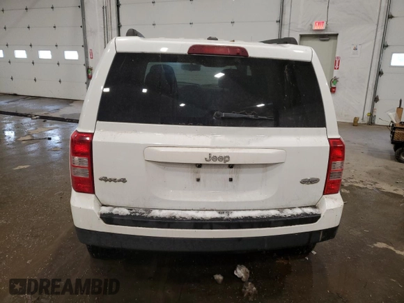2015 Jeep Patriot High Altitude with VIN 1C4NJRFB5FD427093, listed as a Copart auction lot 88139895 with 67,182 mi miles and Salvage title. Bid and sale history available at DreamBid. Image 6.