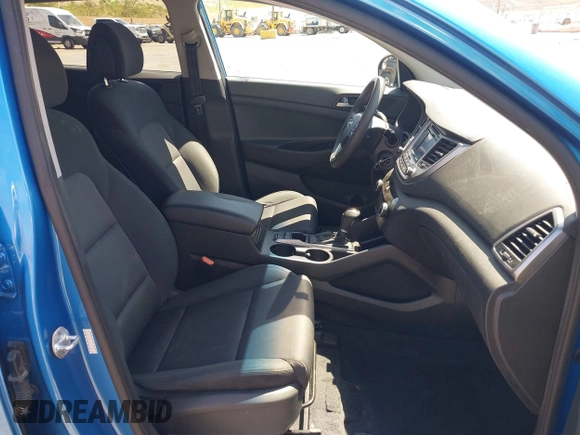 2017 Hyundai Tucson SE with VIN KM8J23A42HU423096, listed as a IAAI auction lot 42066638 with 197,618 mi miles. Bid and sale history available at carsss.com. Image 5.