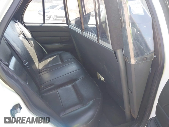 2010 Ford Police Interceptor с VIN 2FABP7BVXAX127417, выставлен на аукционе IAAI как лот 41721845 с пробегом Не указан миль и . История ставок и продаж доступна на DreamBid. Изображение 8.