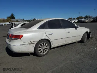 2008 Hyundai Azera Limited with VIN KMHFC46F28A311113, listed as a Copart auction lot 77003534 with 114,902 mi miles and Salvage Title. Bid and sale history available at carsss.com. Image 3.