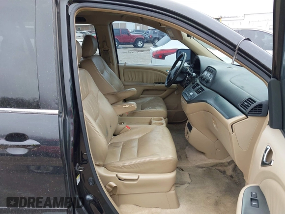 2006 Honda Odyssey EX-L with VIN 5FNRL38716B011262, listed as a IAAI auction lot 41707671 with 183,861 mi miles. Bid and sale history available at carsss.com. Image 5.