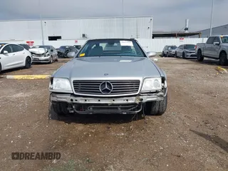 2000 Mercedes-Benz SL with VIN WDBFA68F0YF188738, listed as a IAAI auction lot 41652926 with 61,075 mi miles. Bid and sale history available at carsss.com. Image 6.