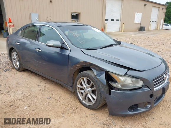 2010 Nissan Maxima 3.5 SV with VIN 1N4AA5AP0AC806842, listed as a IAAI auction lot 42220428 with 129,530 mi miles. Bid and sale history available at carsss.com. Image 1.