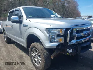 2015 Ford F-150 XLT with VIN 1FTEW1EG5FFA40936, listed as a IAAI auction lot 42011697 with 199,722 mi miles. Bid and sale history available at carsss.com. Image 1.