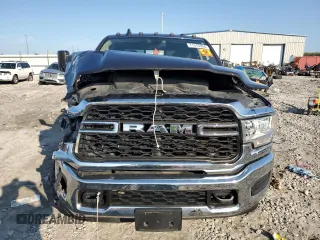 2019 Ram 2500 Tradesman with VIN 3C6UR5CJ6KG553668, listed as a Copart auction lot 71576394 with 59,983 mi miles and Salvage title. Bid and sale history available at DreamBid. Image 5.