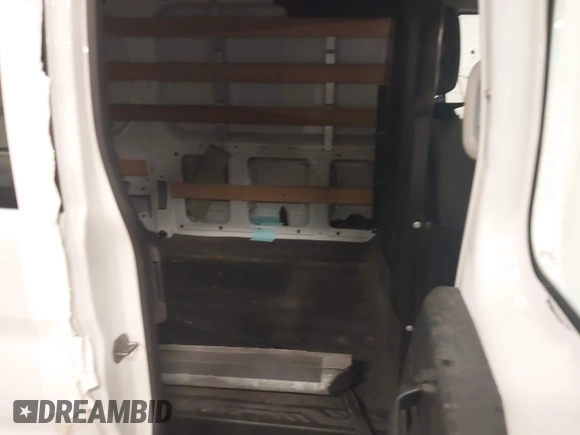 2018 Ford Transit с VIN 1FTYR1ZM6JKA46796, выставлен на аукционе IAAI как лот 42178567 с пробегом 61 821 миль миль и . История ставок и продаж доступна на DreamBid. Изображение 8.