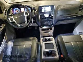 2016 Chrysler Town & Country Touring with VIN 2C4RC1BG5GR259811, listed as a Copart auction lot 44467255 with 208,365 mi miles and Clean Title. Bid and sale history available at DreamBid. Image 8.