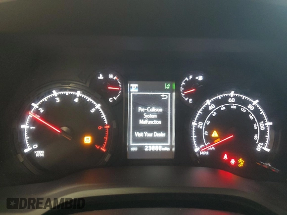 2024 Toyota 4Runner SR5 with VIN JTEMU5JR3R6239600, listed as a Copart auction lot 61255535 with 23,888 mi miles and Clean title. Bid and sale history available at DreamBid. Image 9.