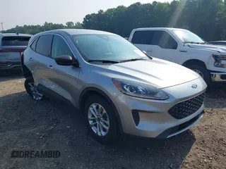 2022 Ford Escape SE with VIN 1FMCU0G64NUC03349, listed as a IAAI auction lot 42571015 with 26,396 mi miles and . Bid and sale history available at DreamBid. Image 1.