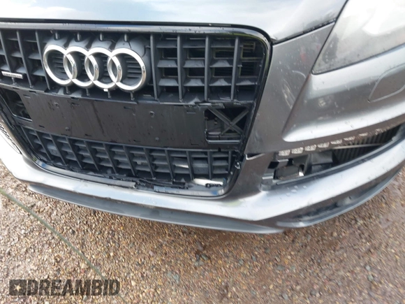 2014 Audi Q7 3.0L TDI Prestige with VIN WA1WMAFE0ED018516, listed as a IAAI auction lot 41749208 with 129,498 mi miles. Bid and sale history available at carsss.com. Image 6.