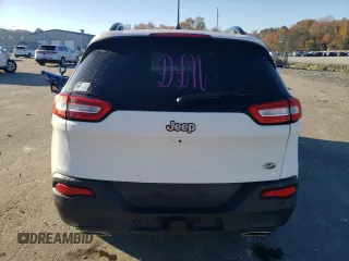 2017 Jeep Cherokee Sport z VIN 1C4PJLAS7HW548230, wystawiony jako Copart lot #81716524 z przebiegiem 84 313 mil mil oraz Szkoda całkowita • Salvage title. Historia ofert i sprzedaży dostępna na DreamBid. Obrazek 6.