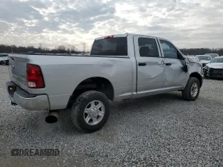 2012 Ram 2500 ST with VIN 3C6UD5CL0CG200330, listed as a Copart auction lot 42826385 with 195,040 mi miles and Clean title. Bid and sale history available at DreamBid. Image 3.