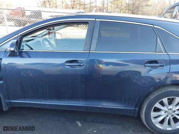 2015 Toyota Venza LE with VIN 4T3BA3BB7FU066796, listed as a IAAI auction lot 41512975 with NaN miles. Bid and sale history available at carsss.com. Image 14.