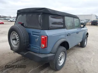 2023 Ford Bronco z VIN 1FMDE5BH5PLB17435, wystawiony jako IAAI lot #42039736 z przebiegiem 36 188 mil mil oraz . Historia ofert i sprzedaży dostępna na DreamBid. Obrazek 4.