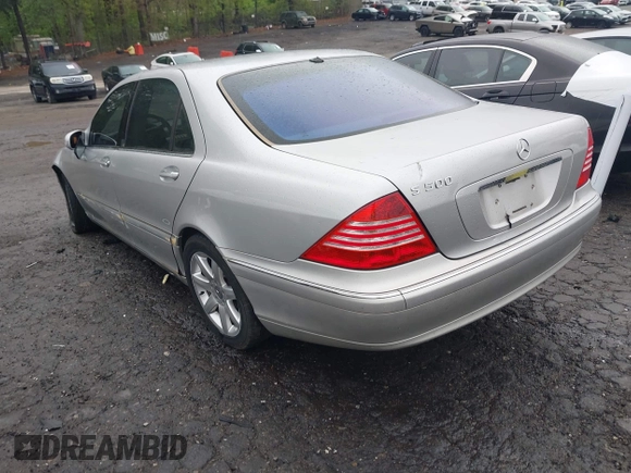 2002 Mercedes-Benz S-Class 5.0L with VIN WDBNG75J32A241980, listed as a IAAI auction lot 41971627 with 160,634 mi miles. Bid and sale history available at carsss.com. Image 3.