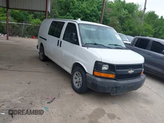 2013 Chevrolet Express Cargo with VIN 1GCSGAFX9D1179458, listed as a IAAI auction lot 42095702 with 212,186 mi miles and . Bid and sale history available at DreamBid. Image 1.