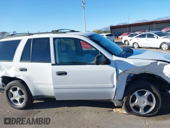 2008 Chevrolet TrailBlazer LT w/3LT with VIN 1GNDT13S282106193, listed as a IAAI auction lot 41823706 with 155,724 mi miles. Bid and sale history available at carsss.com. Image 13.