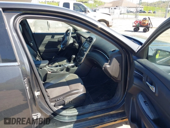 2015 Chevrolet Malibu LT with VIN 1G11D5SL6FF170777, listed as a IAAI auction lot 42122793 with 176,946 mi miles and . Bid and sale history available at DreamBid. Image 5.