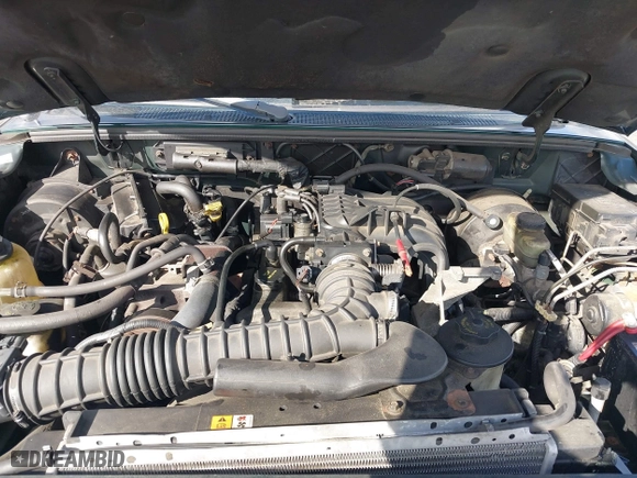 2002 Ford Ranger XL with VIN 1FTYR10D12TA68701, listed as a IAAI auction lot 40717301 with 217,579 mi miles. Bid and sale history available at carsss.com. Image 10.