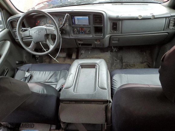 2006 Chevrolet Silverado 1500 LT1 with VIN 2GCEC19V261345299, listed as a Copart auction lot 48075525 with 150,954 mi miles and Salvage Title. Bid and sale history available at carsss.com. Image 8.