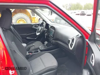2020 Kia Soul LX with VIN KNDJ23AU3L7009028, listed as a IAAI auction lot 42137466 with 44,398 mi miles. Bid and sale history available at carsss.com. Image 5.
