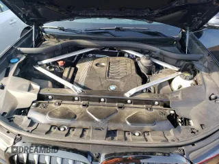 2021 BMW X7 xDrive40i z VIN 5UXCW2C00M9E47322, wystawiony jako Copart lot #47989584 z przebiegiem 57 032 mil mil oraz Szkoda całkowita • Salvage title. Historia ofert i sprzedaży dostępna na DreamBid. Obrazek 13.