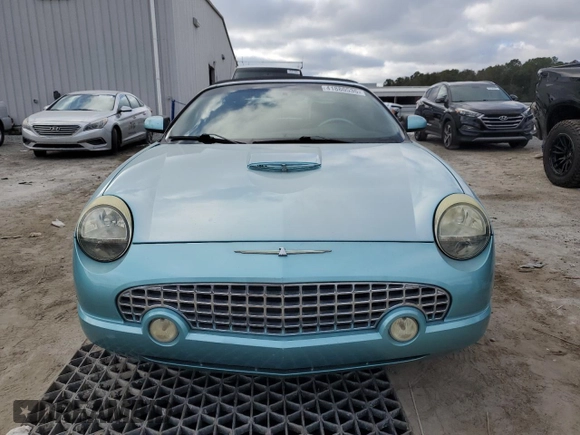 2002 Ford Thunderbird Hardtop Premium with VIN 1FAHP60A72Y121984, listed as a Copart auction lot 41880535 with 97,660 mi miles and Salvage Title. Bid and sale history available at DreamBid. Image 5.