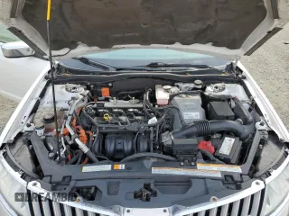 2012 Lincoln MKZ Hybrid z VIN 3LNDL2L30CR822565, wystawiony jako Copart lot #52122355 z przebiegiem 212 391 mil mil oraz Szkoda całkowita • Salvage title. Historia ofert i sprzedaży dostępna na DreamBid. Obrazek 13.