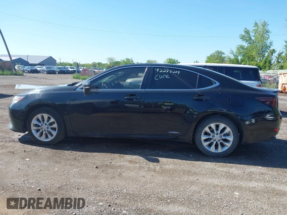 2013 Lexus ES 300h with VIN JTHBW1GG3D2029081, listed as a IAAI auction lot 42278289 with 226,119 mi miles and . Bid and sale history available at DreamBid. Image 14.