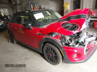 2020 MINI Hardtop 4 Door Cooper z VIN WMWXU7C07L2L48763, wystawiony jako IAAI lot #41948131 z przebiegiem 20 083 mil mil oraz . Historia ofert i sprzedaży dostępna na DreamBid. Obrazek 1.
