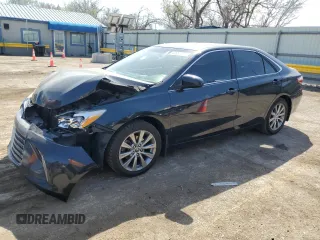 2015 Toyota Camry XLE with VIN 4T1BF1FK0FU951558, listed as a Copart auction lot 49955925 with 190,954 mi miles and Salvage Title. Bid and sale history available at carsss.com. Image 1.
