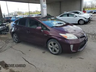 2013 Toyota Prius One z VIN JTDKN3DU8D5586013, wystawiony jako Copart lot #53076285 z przebiegiem 203 087 mil mil oraz Czysty tytuł • Clean title. Historia ofert i sprzedaży dostępna na DreamBid. Obrazek 4.