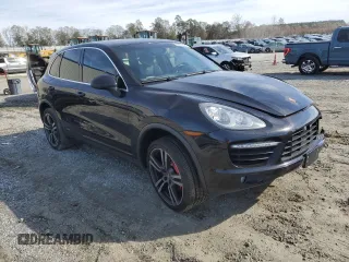 2012 Porsche Cayenne Turbo z VIN WP1AC2A2XCLA83901, wystawiony jako Copart lot #80627904 z przebiegiem 142 352 mil mil oraz Szkoda całkowita • Salvage title. Historia ofert i sprzedaży dostępna na DreamBid. Obrazek 4.
