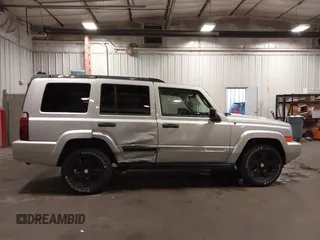 2006 Jeep Commander с VIN 1J8HG48K76C221543, выставлен на аукционе IAAI как лот 42310672 с пробегом 208 643 миль миль и . История ставок и продаж доступна на DreamBid. Изображение 14.