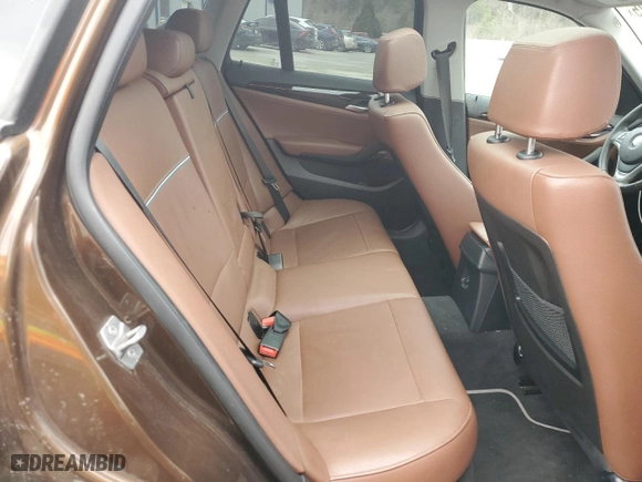 2013 BMW X1 xDrive28i with VIN WBAVL1C59DVR87617, listed as a Copart auction lot 43904275 with 80,243 mi miles and Salvage Title. Bid and sale history available at carsss.com. Image 10.