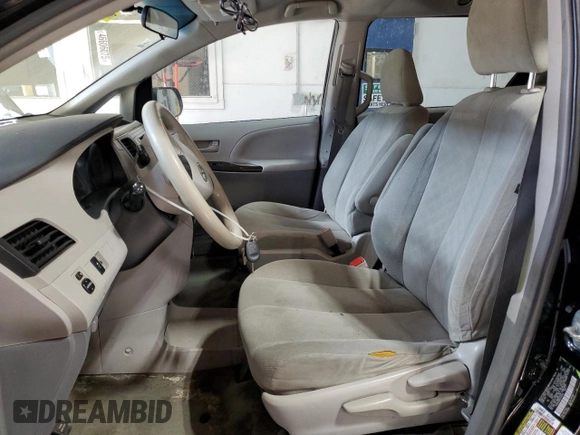 2014 Toyota Sienna L with VIN 5TDZK3DC6ES470318, listed as a Copart auction lot 45523325 with 175,316 mi miles and Salvage Title. Bid and sale history available at carsss.com. Image 7.